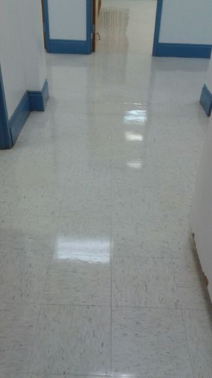 Commercial Floor Stripping & Waxing in Pompano Beach, FL (7)